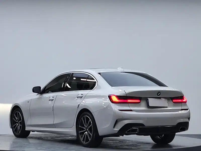2022 BMW 3 Series 320Li M Sport Package — миниатюра 5