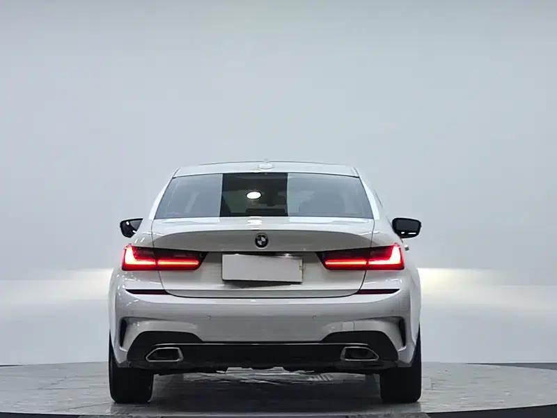 2022 BMW 3 Series 320Li M Sport Package — миниатюра 6