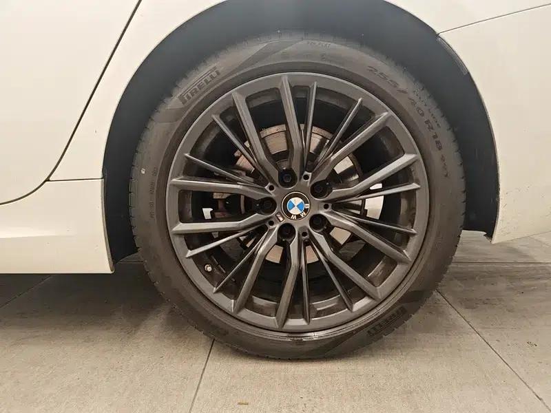 2022 BMW 3 Series Facelift 325Li M Sport Shadow Edition — миниатюра 9