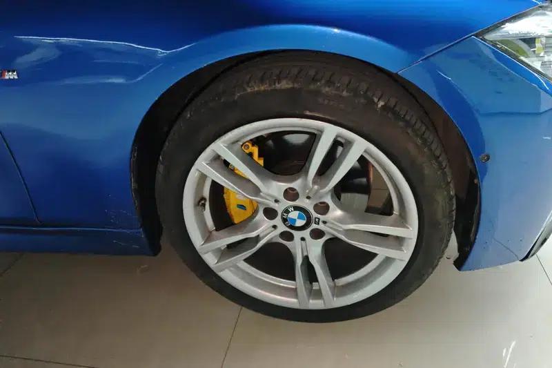 2018 BMW 3 Series 320Li Leading M Sport Package — миниатюра 12