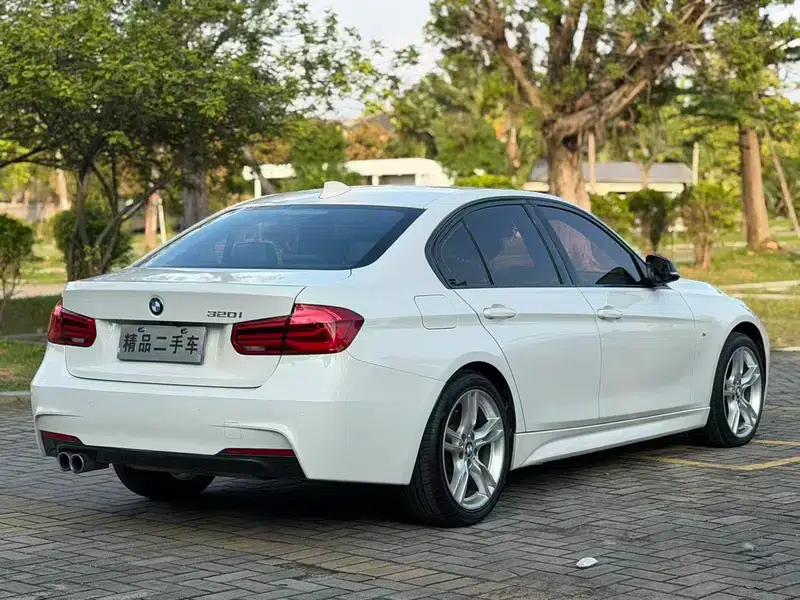 2018 BMW 3 Series 320i M Sport Package — миниатюра 6