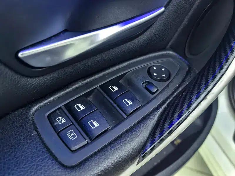 BMW 3 Series 2014 320Li Fashion Edition — миниатюра 26