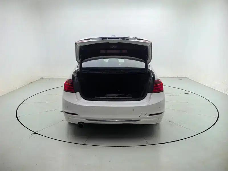 BMW 3 Series 2014 320Li Fashion Edition — миниатюра 28