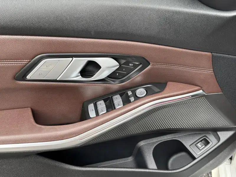 2022 BMW 3 Series 325Li M Sport Package — миниатюра 22