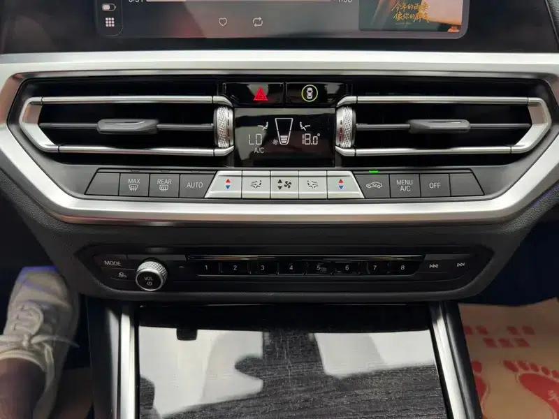 2022 BMW 3 Series 325Li M Sport Package — миниатюра 8
