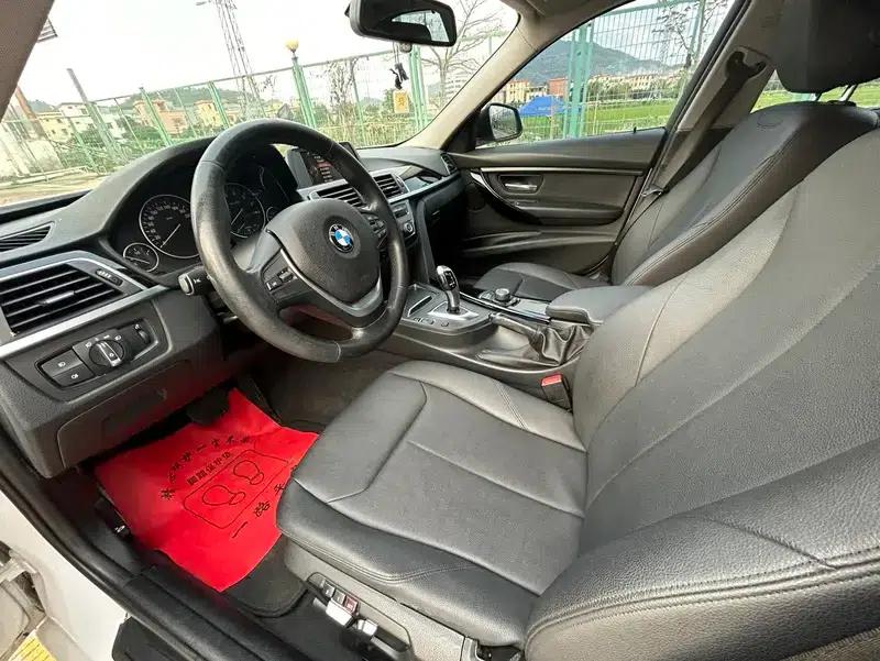 2017 BMW 3 Series 320Li Fashion Edition — миниатюра 13
