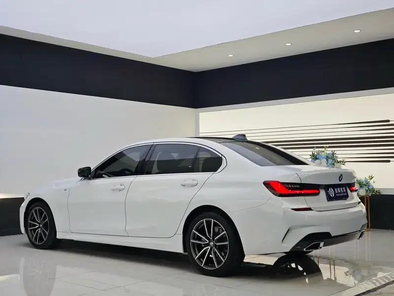 2020 BMW 3 Series 325Li M Sport Package — миниатюра 4