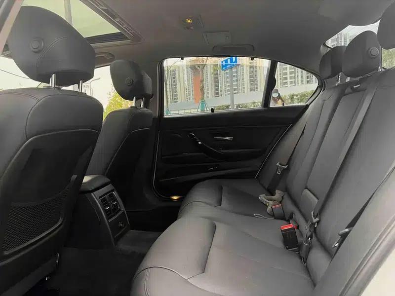2016 BMW 3 Series 320Li Progressive — миниатюра 15