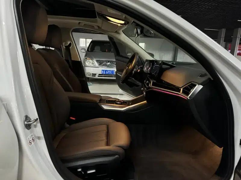2023 BMW 3 Series 325Li M Sport Shadow Edition — миниатюра 11