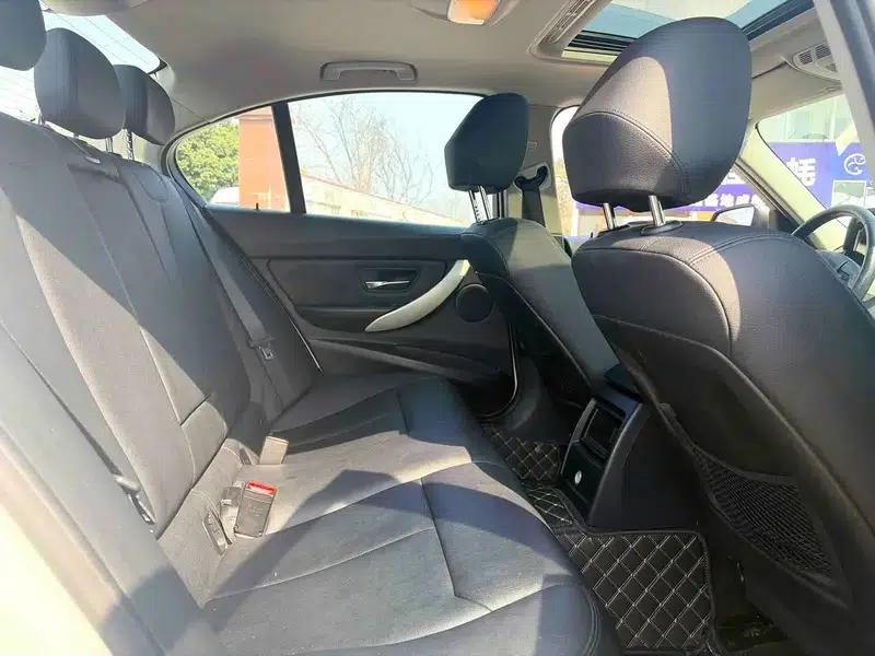 2013 BMW 3 Series 316i Sport Design Package — миниатюра 11