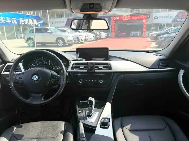 2013 BMW 3 Series 316i Sport Design Package — миниатюра 8