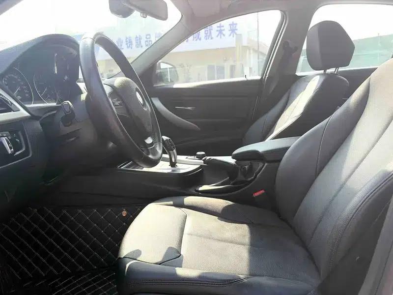 2013 BMW 3 Series 316i Sport Design Package — миниатюра 10