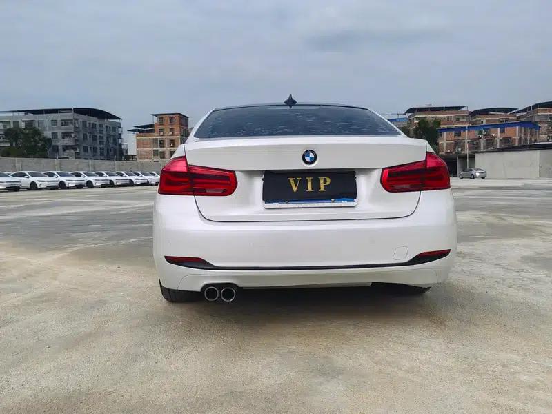2017 BMW 3 Series 320Li Fashion Edition — миниатюра 5