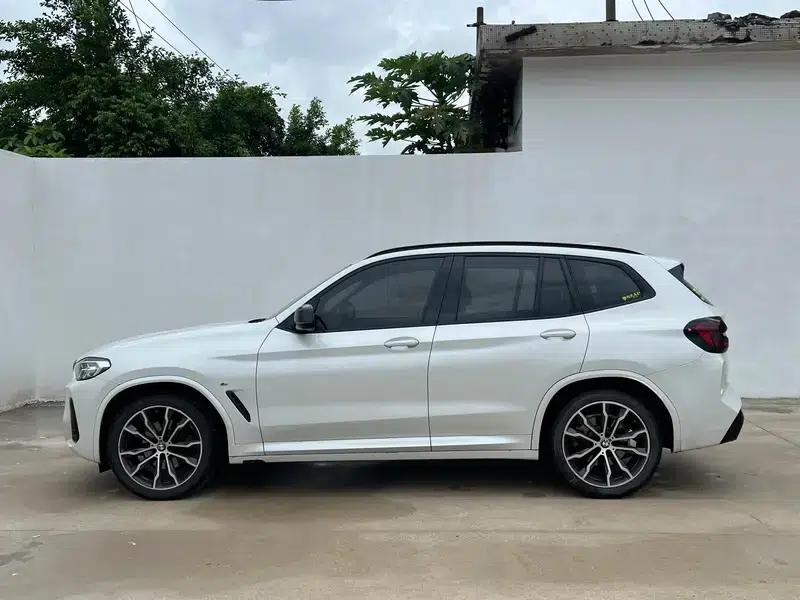 BMW X3 2022 xDrive30i Leading Edition M Sport Package — миниатюра 3
