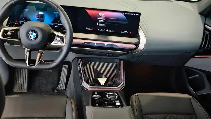 BMW X3 2025 xDrive30L Luxury M Sport Package — миниатюра 11