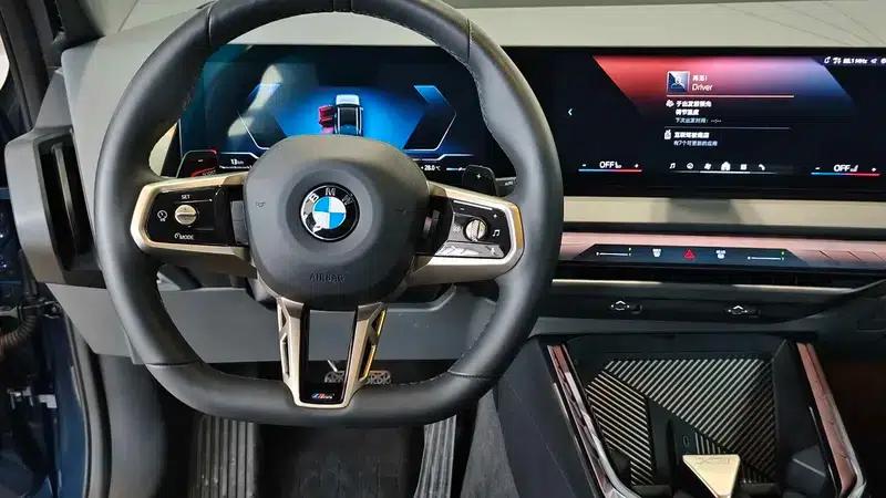 BMW X3 2025 xDrive30L Luxury M Sport Package — миниатюра 13