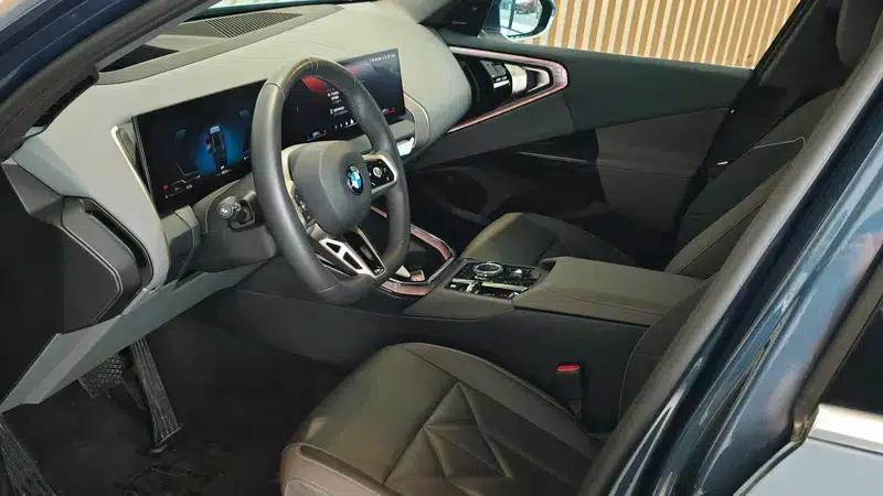 BMW X3 2025 xDrive30L Luxury M Sport Package — миниатюра 14