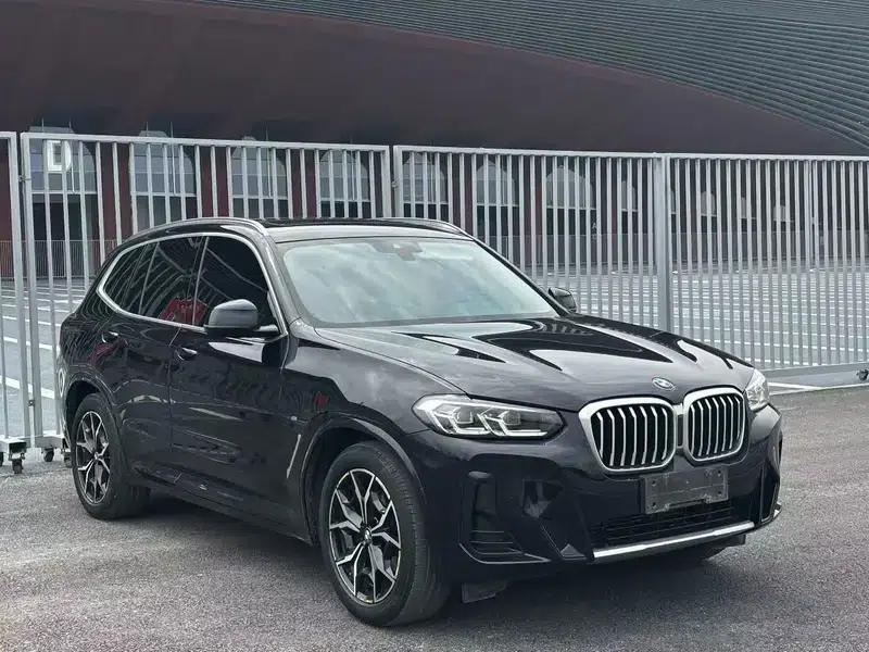 2022 BMW X3 xDrive25i M Sport Package — миниатюра 3