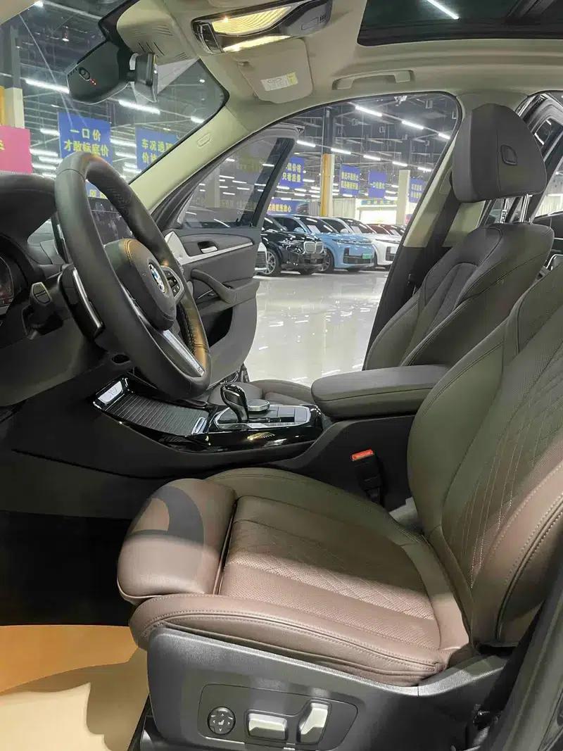 BMW X3 2022 xDrive30i Leading Edition M Sport Package — миниатюра 10