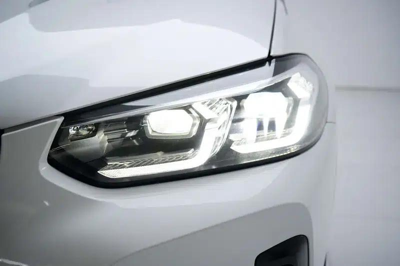 BMW X3 2022 xDrive30i Leading Edition M Sport Package — миниатюра 8