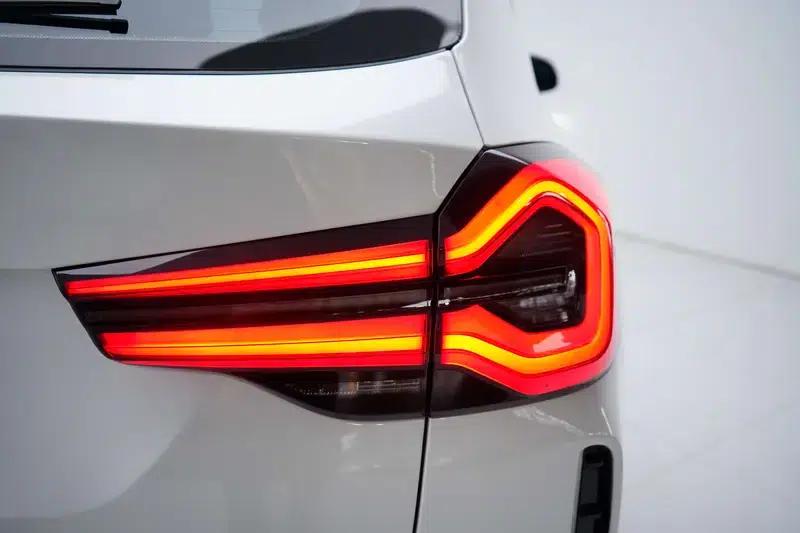 BMW X3 2022 xDrive30i Leading Edition M Sport Package — миниатюра 9