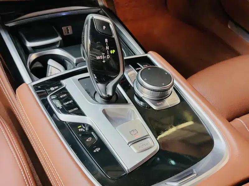 2017 BMW 7 Series 750Li xDrive Individual Edition (5-seater) — миниатюра 13
