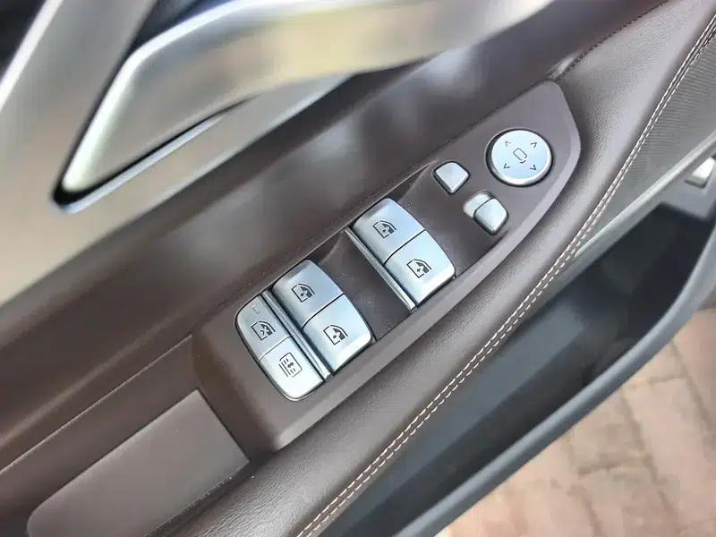 2019 BMW 7 Series Facelift 730Li M Sport Package — миниатюра 15