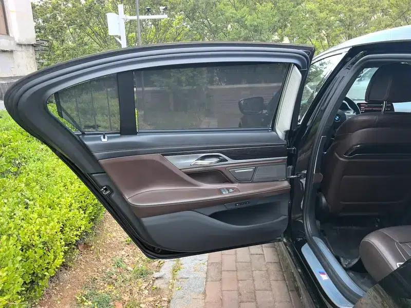 2019 BMW 7 Series Facelift 730Li M Sport Package — миниатюра 17