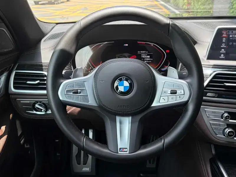 2021 BMW 7 Series 740Li Leading Edition M Sport Package — миниатюра 12