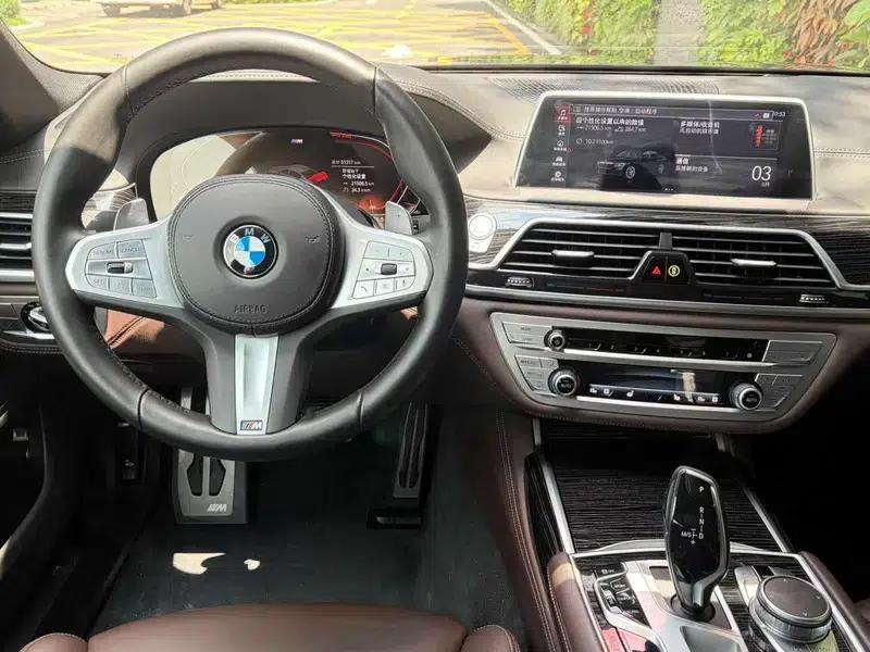 2021 BMW 7 Series 740Li Leading Edition M Sport Package — миниатюра 14