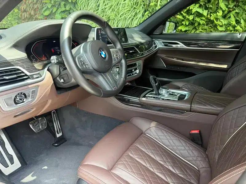 2021 BMW 7 Series 740Li Leading Edition M Sport Package — миниатюра 15