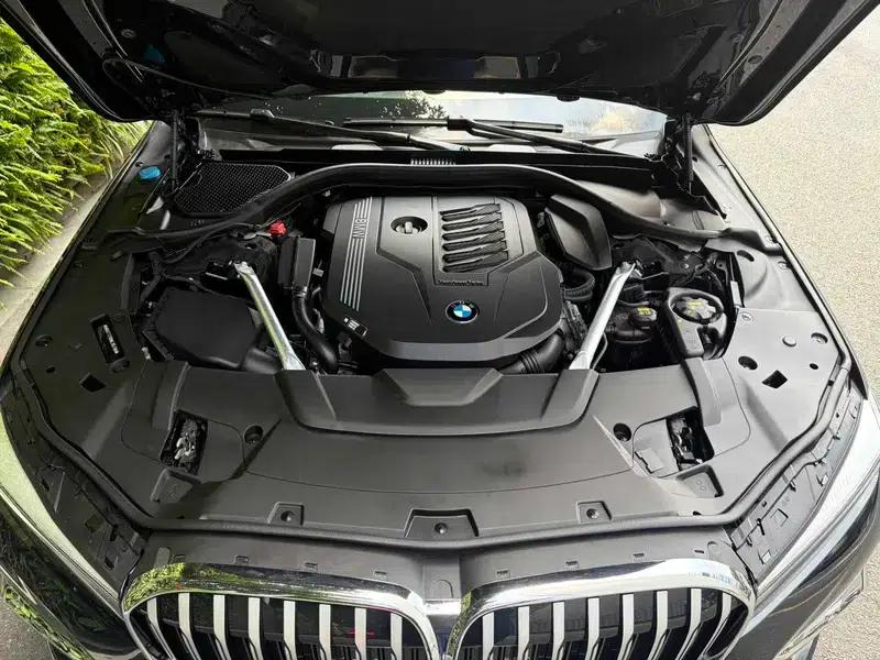 2021 BMW 7 Series 740Li Leading Edition M Sport Package — миниатюра 6