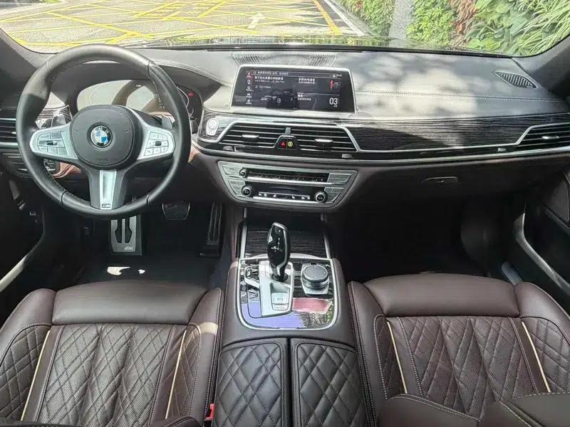 2021 BMW 7 Series 740Li Leading Edition M Sport Package — миниатюра 9