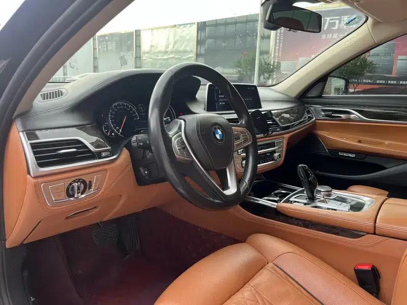 2016 BMW 7 Series 740Li Leading Edition — миниатюра 17