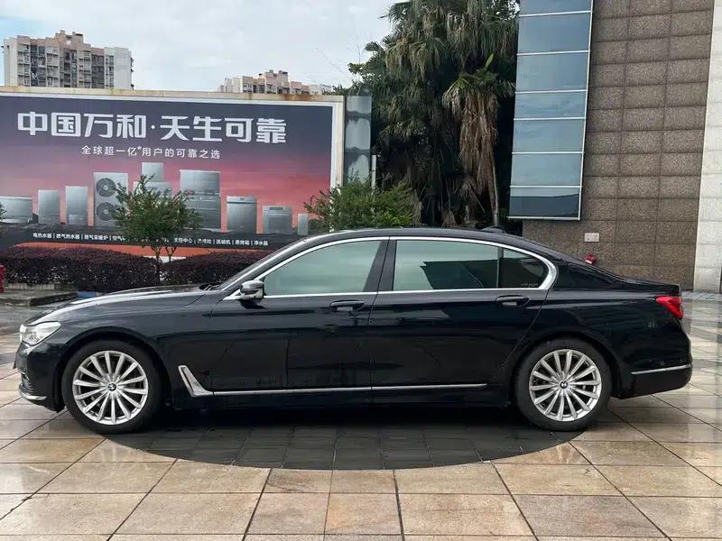 2016 BMW 7 Series 740Li Leading Edition — миниатюра 4