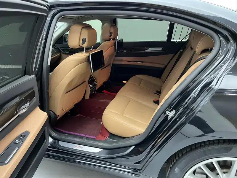 BMW 7 Series 2014 730Li Luxury Edition — миниатюра 18