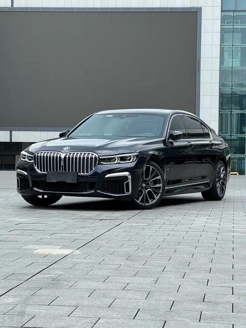 2021 BMW 7 Series 740Li Leading Edition M Sport Package — миниатюра 1