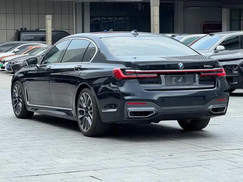 2021 BMW 7 Series 740Li Leading Edition M Sport Package — миниатюра 3