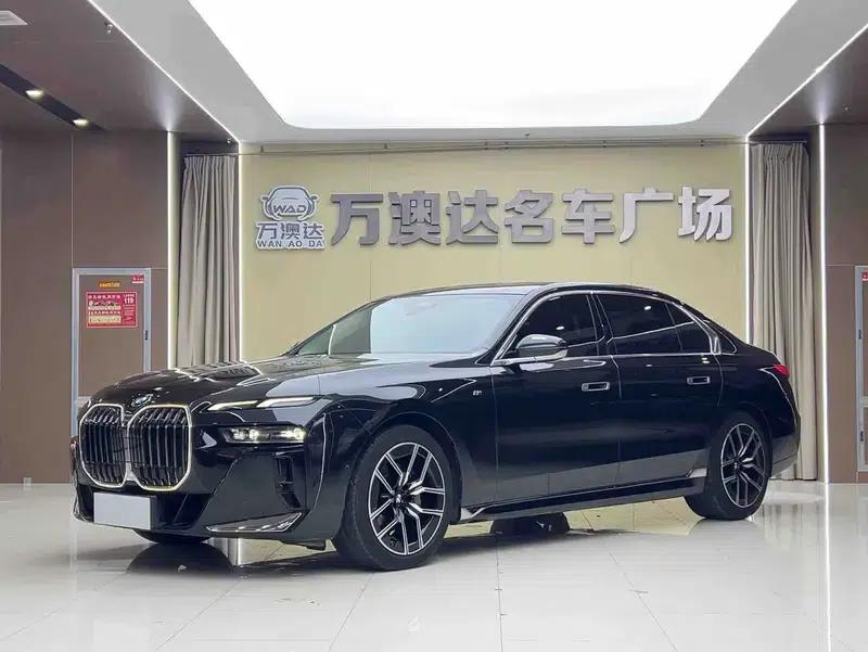 2023 BMW 7 Series 735Li M Sport Package — миниатюра 1