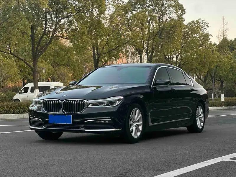 2017 BMW 7 Series 730Li Leading Edition — миниатюра 1