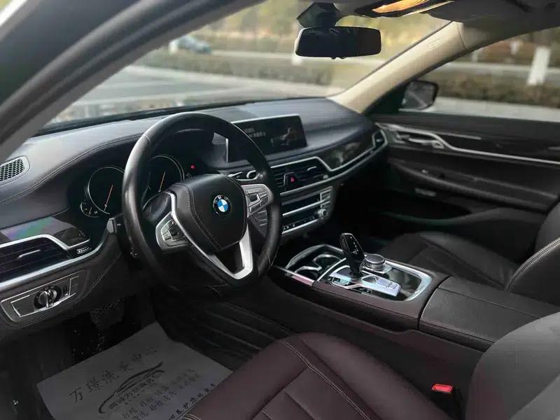 2017 BMW 7 Series 730Li Leading Edition — миниатюра 14