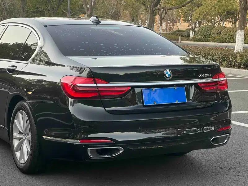 2017 BMW 7 Series 730Li Leading Edition — миниатюра 6