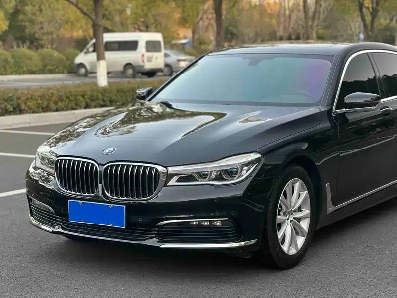 2017 BMW 7 Series 730Li Leading Edition — миниатюра 8