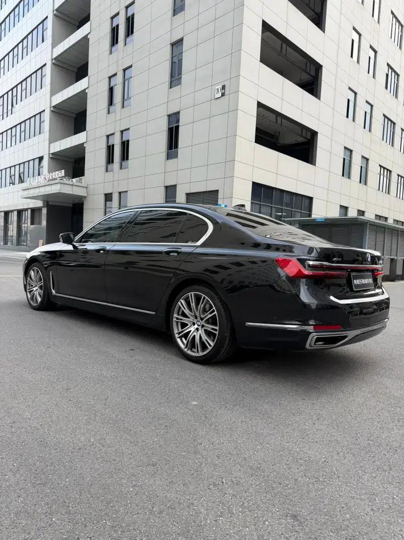 2021 BMW 7 Series 740Li xDrive Executive Luxury Package — миниатюра 4