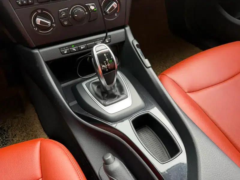 BMW X1 2015 sDrive18i Fashion Upgrade Edition — миниатюра 12