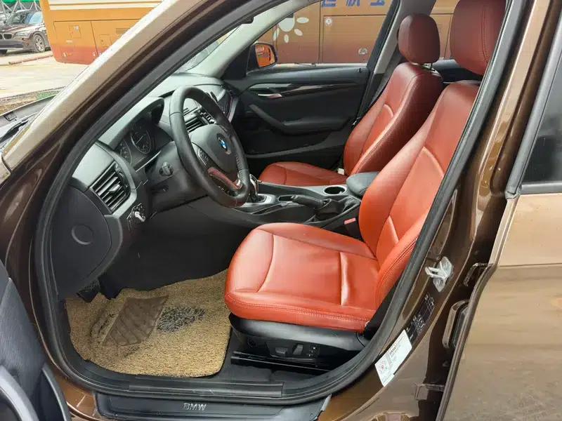 BMW X1 2015 sDrive18i Fashion Upgrade Edition — миниатюра 13