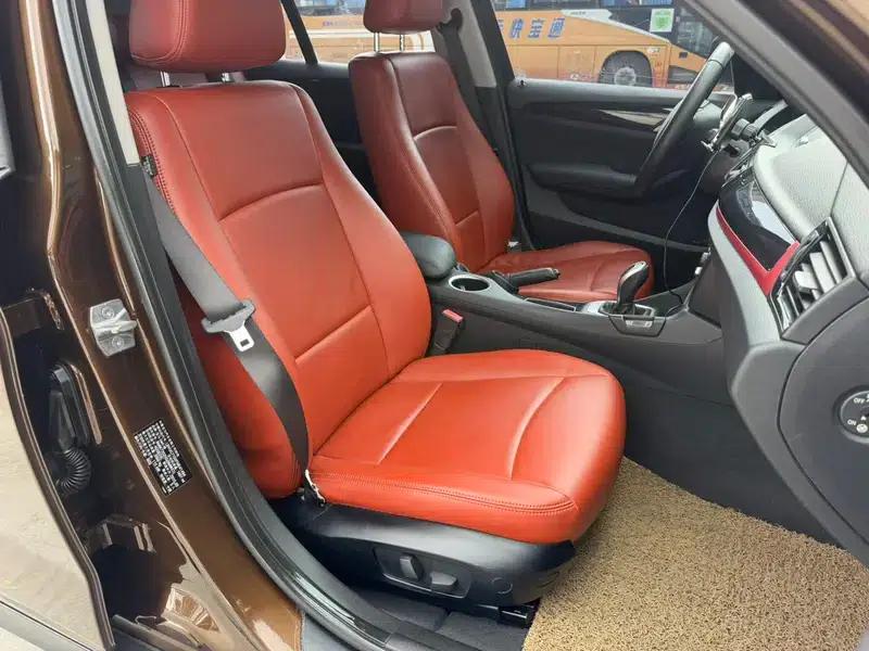 BMW X1 2015 sDrive18i Fashion Upgrade Edition — миниатюра 14