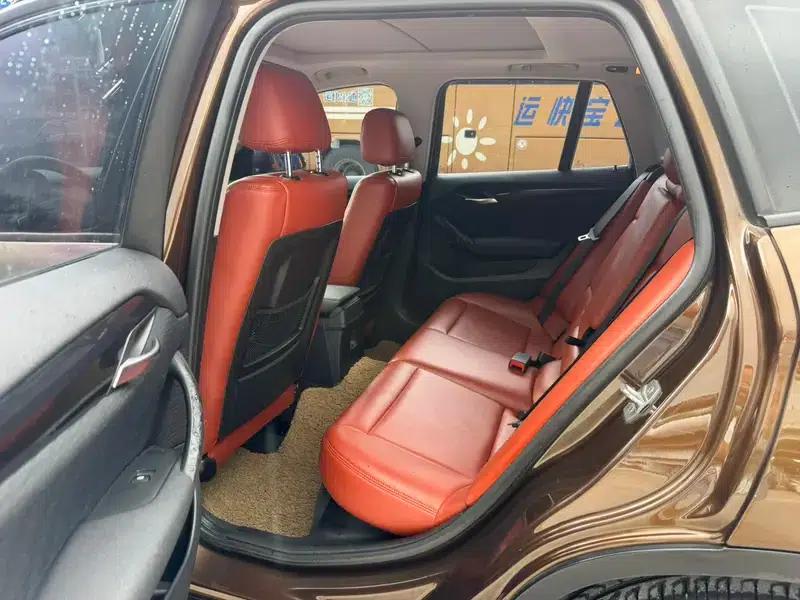 BMW X1 2015 sDrive18i Fashion Upgrade Edition — миниатюра 15