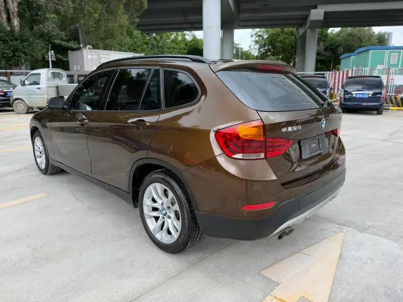 BMW X1 2015 sDrive18i Fashion Upgrade Edition — миниатюра 4