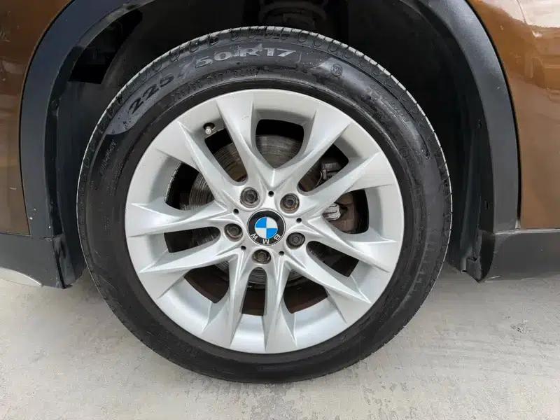 BMW X1 2015 sDrive18i Fashion Upgrade Edition — миниатюра 8